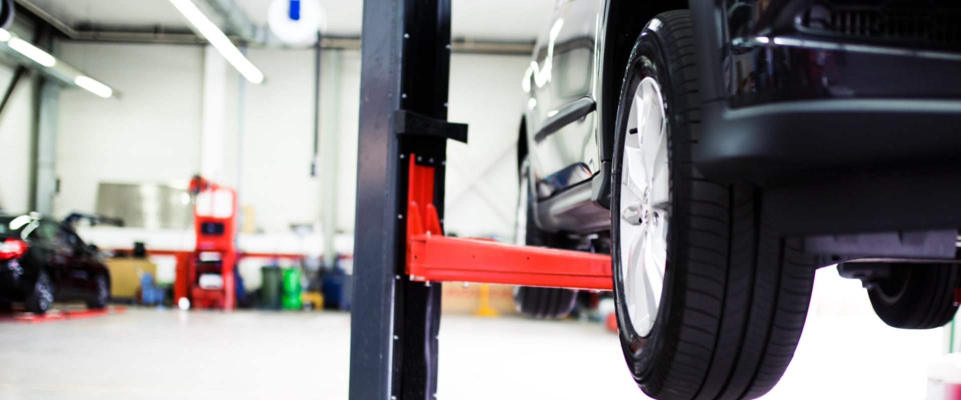 Choosing a Reliable Service Center: Tips and Reviews for Car Buyers